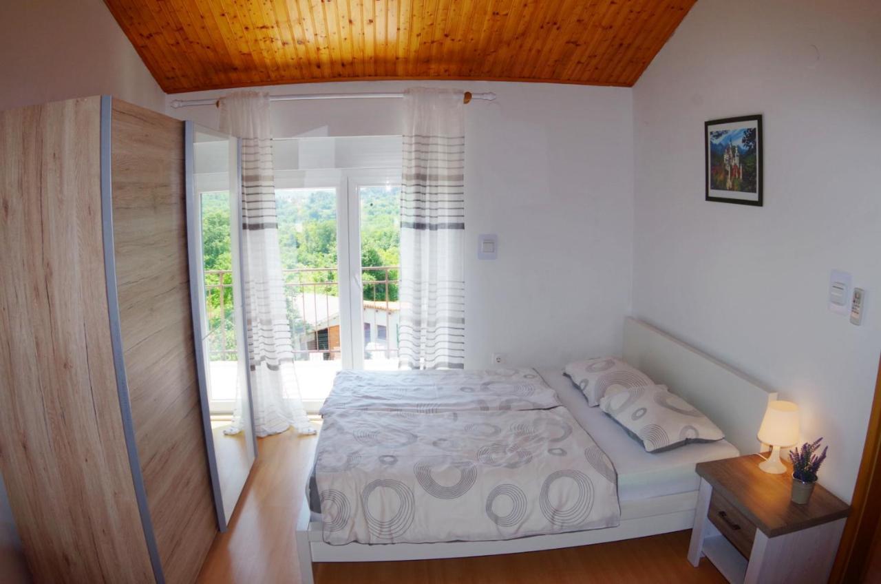 Holiday home Elvis, village Kujići Hreljići Exteriör bild