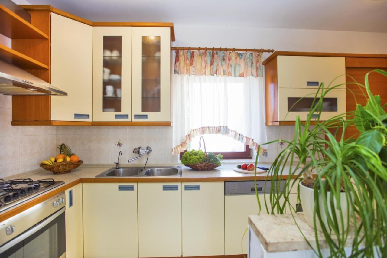 Holiday home Elvis, village Kujići Hreljići Exteriör bild
