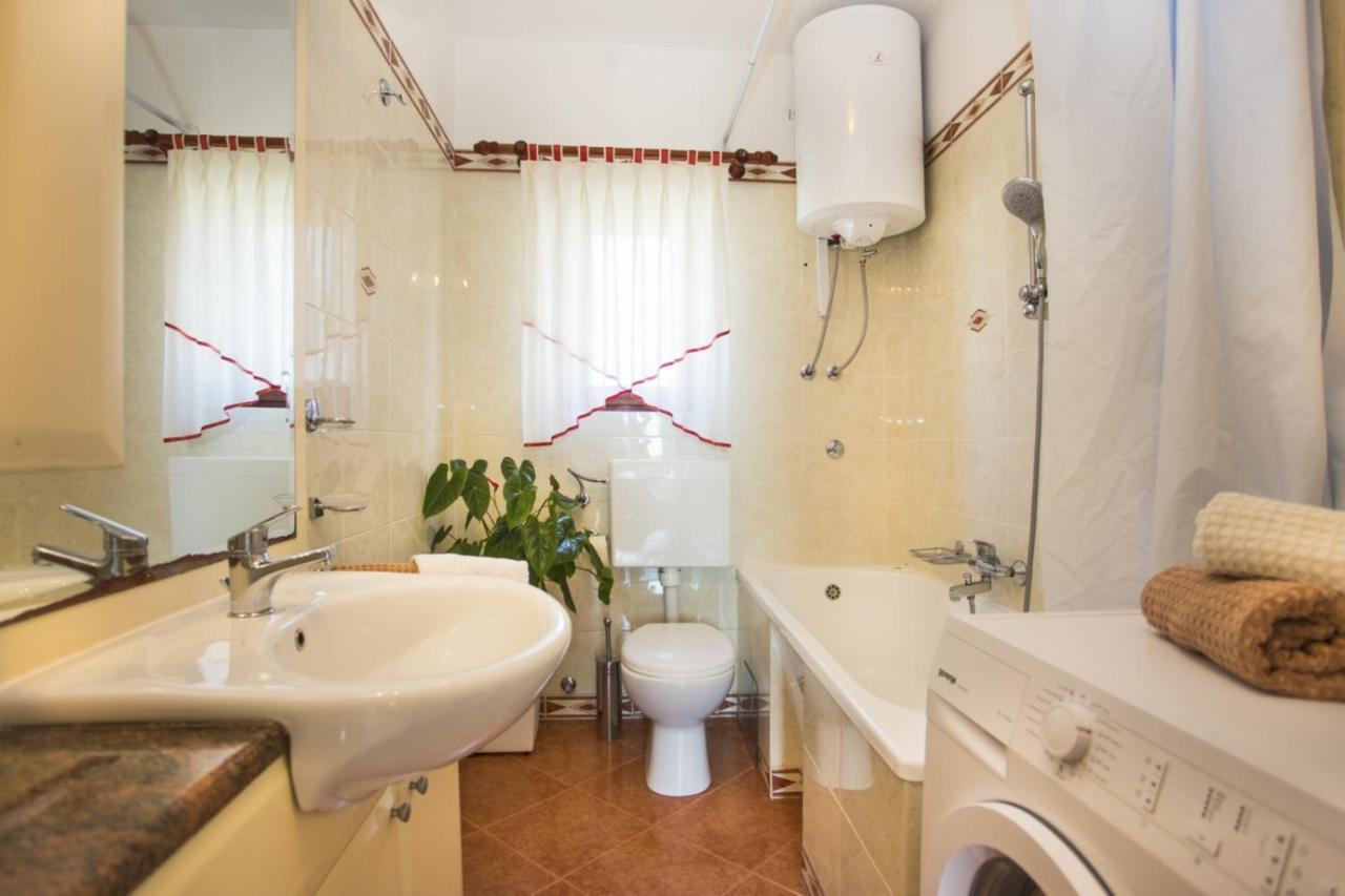 Holiday home Elvis, village Kujići Hreljići Exteriör bild
